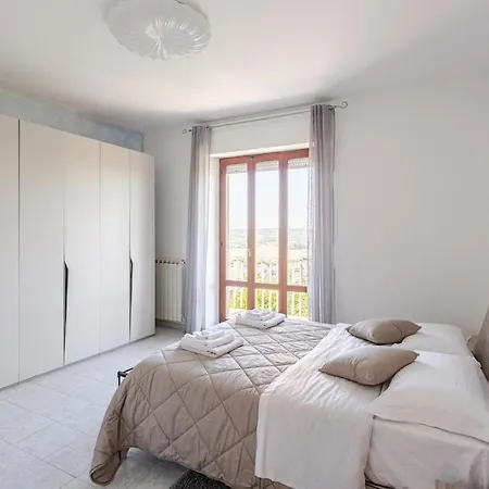 Blu Cobalto Monte San Giusto